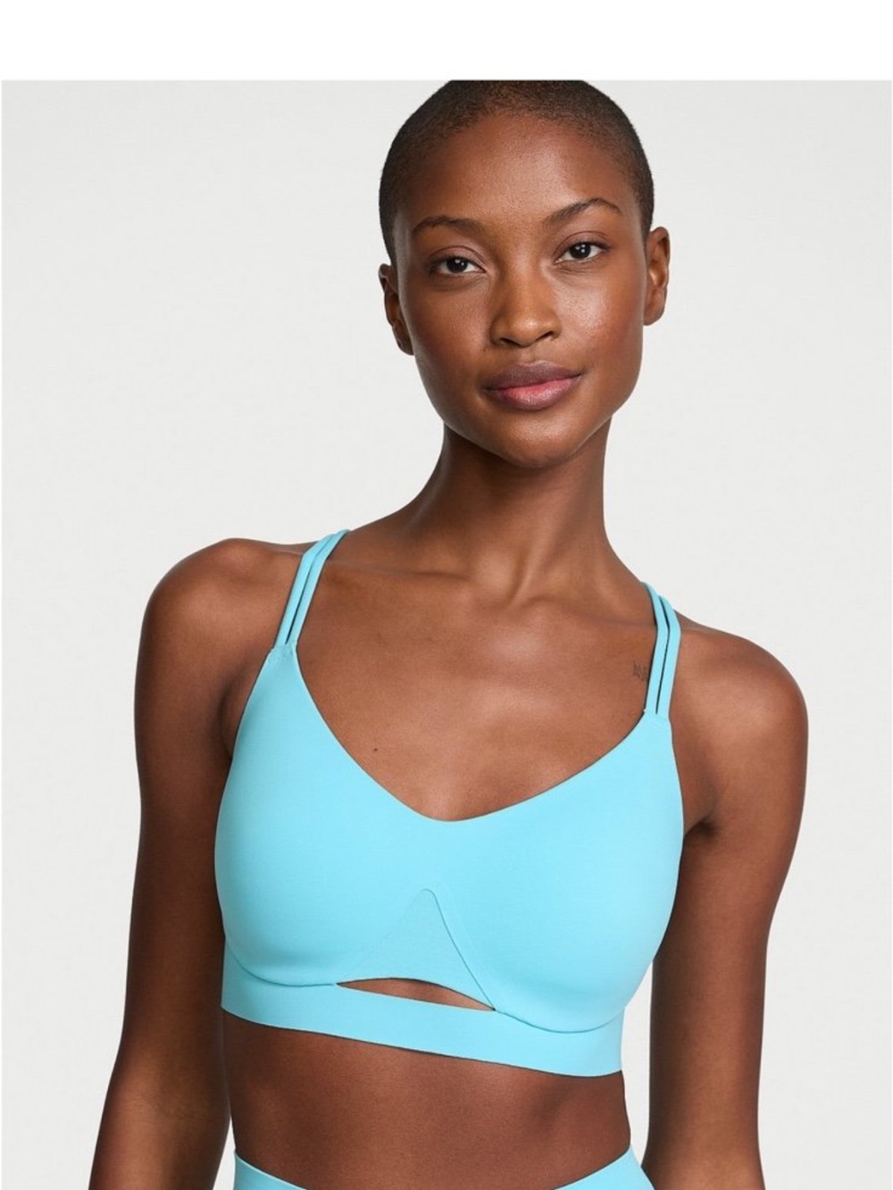 Victoria's Secret Light Blue Seamless Strappy Wireless Bralette Sport Bra Medium
